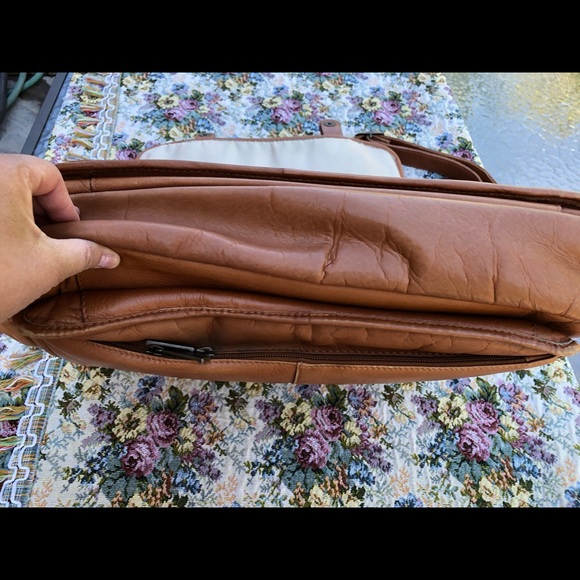 Claire Chase Genuine  Leather Messenger - Picture 5 of 10